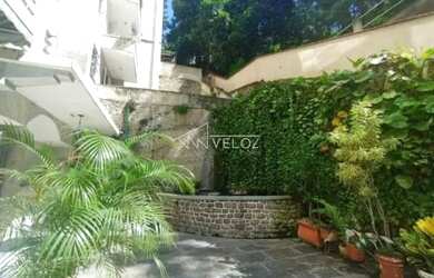 Imagem: O apartamento possui 2 Dormitórios, 2 Banheiros, 61m² de Área