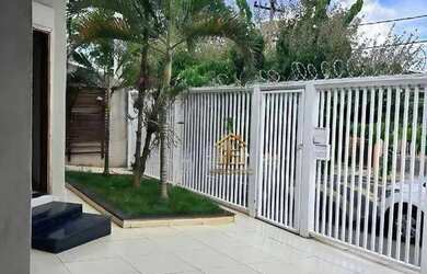 Imagem: A casa à venda possui 3 Dormitórios, 3 Banheiros, 3 Vagas