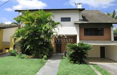 Imagem: A casa possui 4 Dormitórios, 3 Banheiros, 2 Vagas na garagem