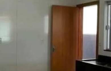 Imagem: A casa possui 2 Dormitórios, 1 Banheiro e está localizado