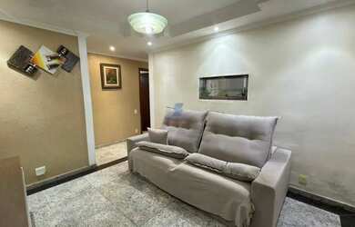 Imagem: O apartamento possui 3 Dormitórios, 1 Banheiro, 1 Vaga na garagem