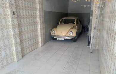 Imagem: A casa à venda possui 4 Dormitórios, 3 Banheiros, 2 Vagas