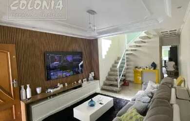 Imagem: A casa possui 5 Dormitórios, 4 Banheiros, 4 Vagas na garagem