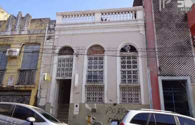 Imagem: A casa possui 3 Dormitórios, 3 Banheiros, 100m² de Área e