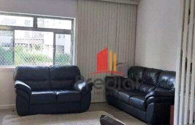 Imagem: O apartamento possui 3 Dormitórios, 1 Banheiro, 1 Vaga na garagem