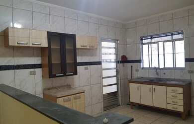 Imagem: A casa possui 1 Dormitório, 1 Banheiro, 45m² de Área e está