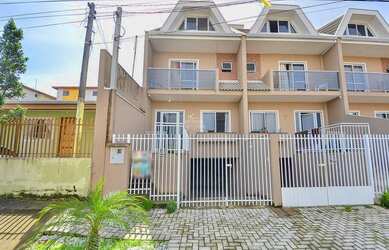 Imagem: A casa em condomínio possui 3 Dormitórios, 3 Banheiros, 2