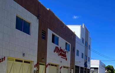 Imagem: A kitnet possui 2 Dormitórios, 1 Banheiro, 1 Vaga na garagem