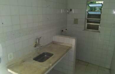 Imagem: O apartamento possui 2 Dormitórios, 1 Banheiro e 1 Vaga na