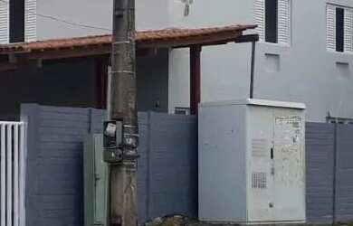 Imagem: A casa possui 4 Dormitórios, 4 Banheiros, 4 Vagas na garagem