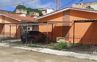 Imagem: A casa em condomínio possui 2 Dormitórios, 1 Banheiro, 1 Vaga