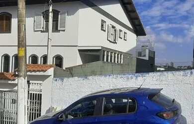 Imagem: A casa possui 2 Dormitórios, 2 Banheiros, 5 Vagas na garagem