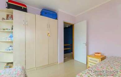 Imagem: A casa em condomínio possui 3 Dormitórios, 3 Banheiros, 2