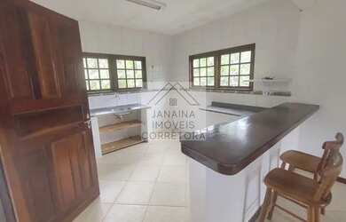 Imagem: A casa em condomínio possui 3 Dormitórios, 3 Banheiros, 4