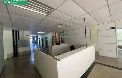 Imagem: O depósito possui 1.680m² de Área e está localizado em