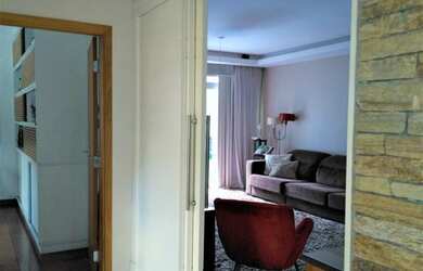 Imagem 14: Vendo Sobrado alto padrão, 3 suítes, 3 vagas, sauna,Hidromassagem, forno...