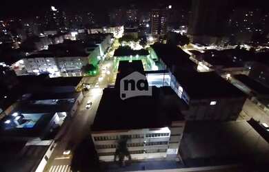 Imagem: O apartamento possui 3 Dormitórios, 1 Banheiro, 1 Vaga na garagem