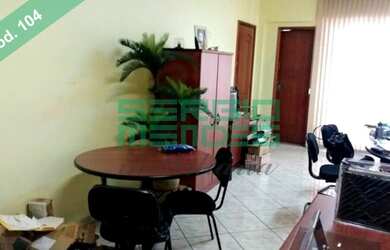 Imagem: O depósito possui 1 Vaga na garagem, 32m² de Área e está