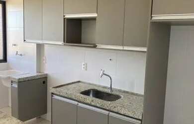 Imagem: O apartamento possui 1 Dormitório, 1 Banheiro, 1 Vaga na garagem