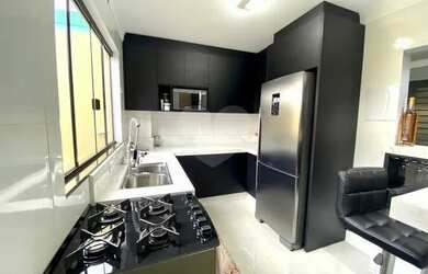 Imagem: O apartamento possui 2 Dormitórios, 3 Banheiros, 2 Vagas na