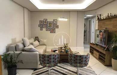 Imagem: O apartamento possui 3 Dormitórios, 1 Banheiro, 1 Vaga na garagem