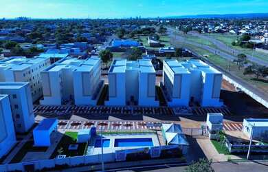 Imagem: O apartamento possui 2 Dormitórios, 1 Banheiro, 1 Vaga na garagem