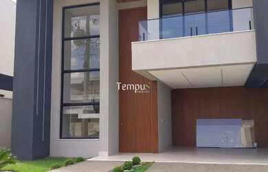 Imagem: A casa possui 3 Dormitórios, 4 Banheiros, 4 Vagas na garagem