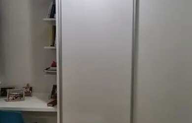 Imagem: A casa possui 3 Dormitórios, 2 Banheiros, 3 Vagas na garagem