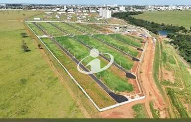 Imagem: O terreno possui 264m² de Área e está localizado em Loteamento