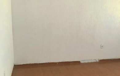 Imagem 3: Alugo apto 1 quarto. Área de serviço, 1 Banheiroe1 Dormitório