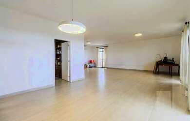 Imagem 8: Apartamento com 4 dormitórios sendo 1 suíte e 3 vagas, 317 m2, próximo...