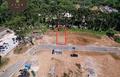 Imagem: O terreno possui 266m² de Área e está localizado em Santa