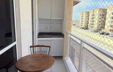 Imagem: O apartamento possui 2 Dormitórios, 1 Banheiro, 1 Vaga na garagem