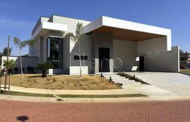 Imagem: A casa em condomínio à venda possui 3 Dormitórios, 5 Banheiros