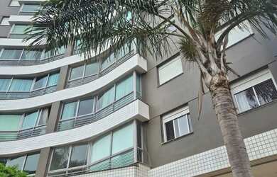 Imagem: O apartamento possui 3 Dormitórios, 2 Banheiros, 2 Vagas na