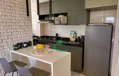 Imagem: O apartamento possui 2 Dormitórios, 1 Banheiro, 1 Vaga na garagem