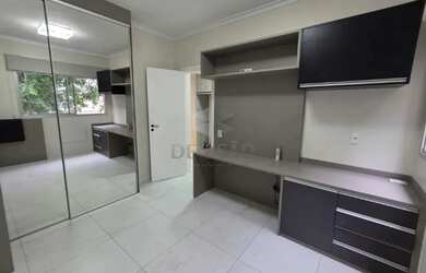 Imagem: O apartamento possui 1 Dormitório, 1 Banheiro, 1 Vaga na garagem