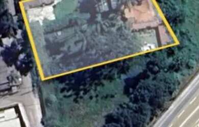 Imagem: O terreno possui 2.000m² de Área e está localizado em Palmeiras