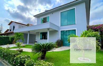 Imagem: A casa em condomínio possui 4 Dormitórios, 5 Banheiros, 4