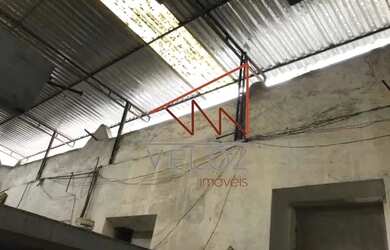 Imagem: O depósito possui 200m² de Área e está localizado em Catete