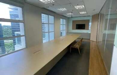 Imagem: O depósito possui 4 Vagas na garagem, 140m² de Área, Imóvel