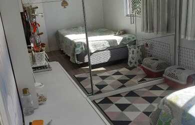 Imagem: O apartamento possui 3 Dormitórios, 1 Banheiro e 74m² de Área