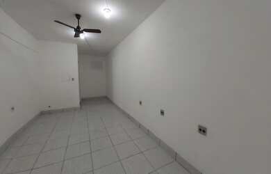 Imagem 3: Excelente Loja com banh - Shopping São Luiz Shopping ou dos Peixinhos - Madureira - Rio d