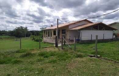 Imagem: A chácara possui 935m² de Área e está localizado em Cesário