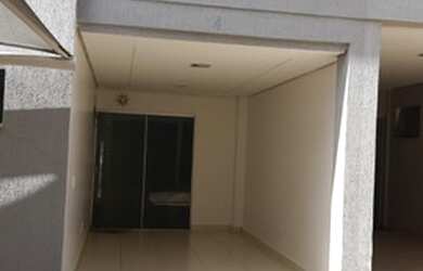 Imagem 3: Maravilhoso sobrado 3/4 com piscina em condomínio no Jardim Vila Boa