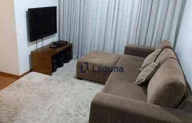 Imagem: O apartamento possui 3 Dormitórios, 1 Banheiro, 1 Vaga na garagem