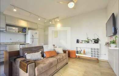 Imagem: O apartamento possui 1 Dormitório, 1 Banheiro, 1 Vaga na garagem