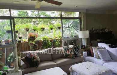 Imagem 4: Jardim Paulistano. Piscina, Varanda, 194m² de Áreae2 Vagas na garagem