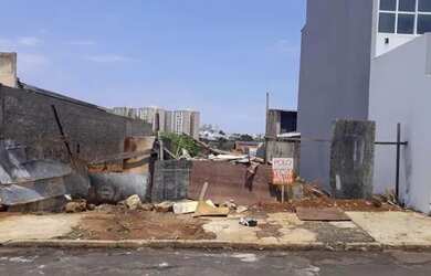 Imagem: O terreno possui 250m² de Área e está localizado em Carajás