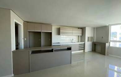 Imagem 2: Apartamento para aluguel com 3 quartos , com vista mar no centro de Balneario Camboriu